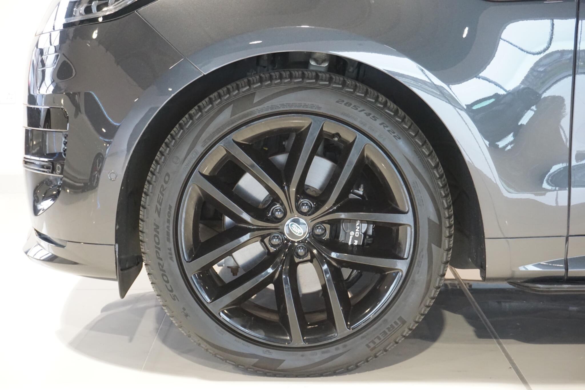 Land Rover Range Rover Sport 3.0 D300 MHEV Dynamic SE SUV 5dr Diesel Auto 4WD Euro 6 (s/s) (300 ps)